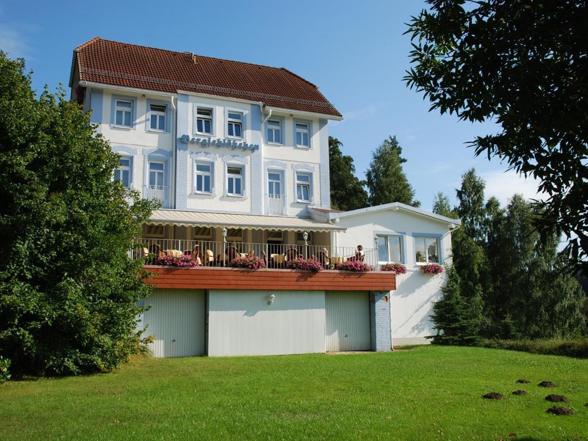 Waldhotel & Restaurant Bergschlosschen Hetzdorf ภายนอก รูปภาพ